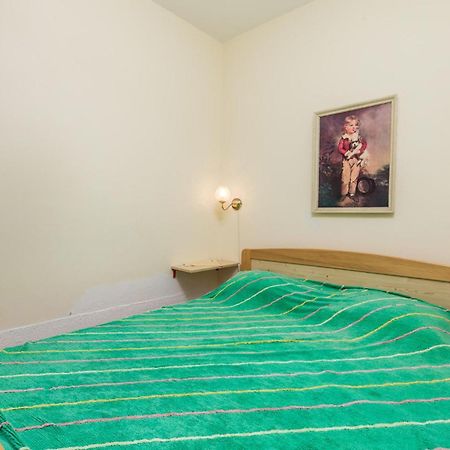 2 Bedroom Nice Apartment In Jablanac Esterno foto